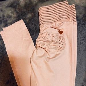 BNWT Cute Booty Lounge Rose Gold Leggings Small